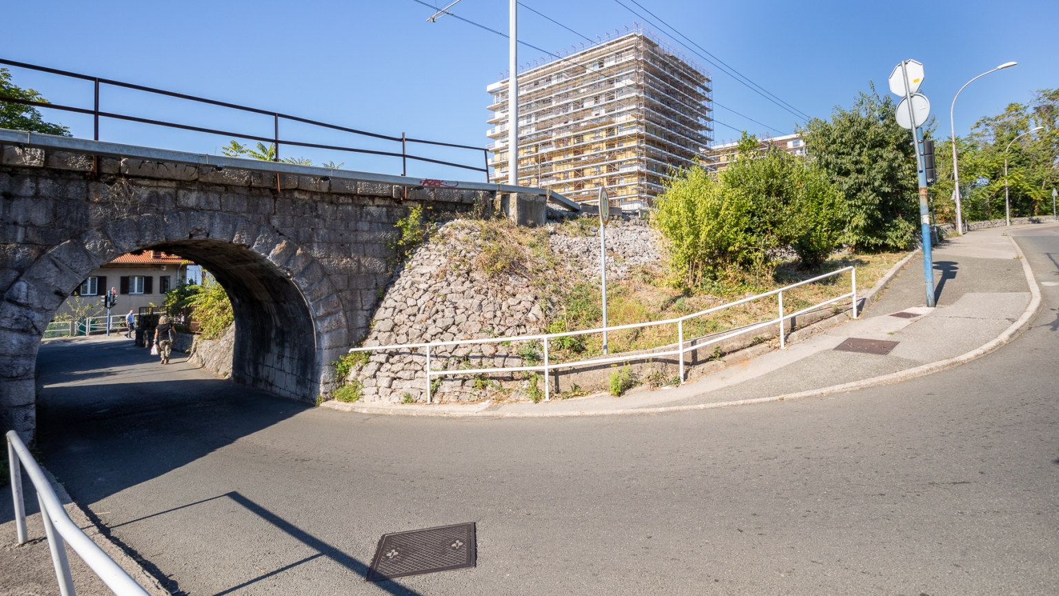 U Ponedjeljak Radovi Na Sanaciji Kolnika U Podvo Njaku Kantrida Ne