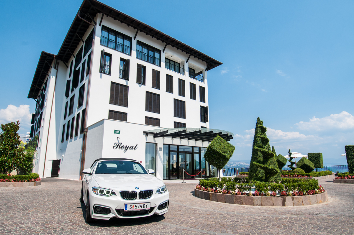 Milenij hoteli, BMW Series 2 Royal