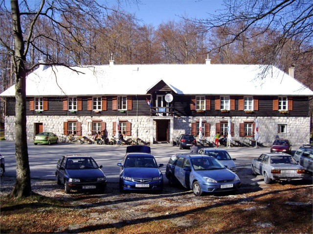 mali_dom_platak