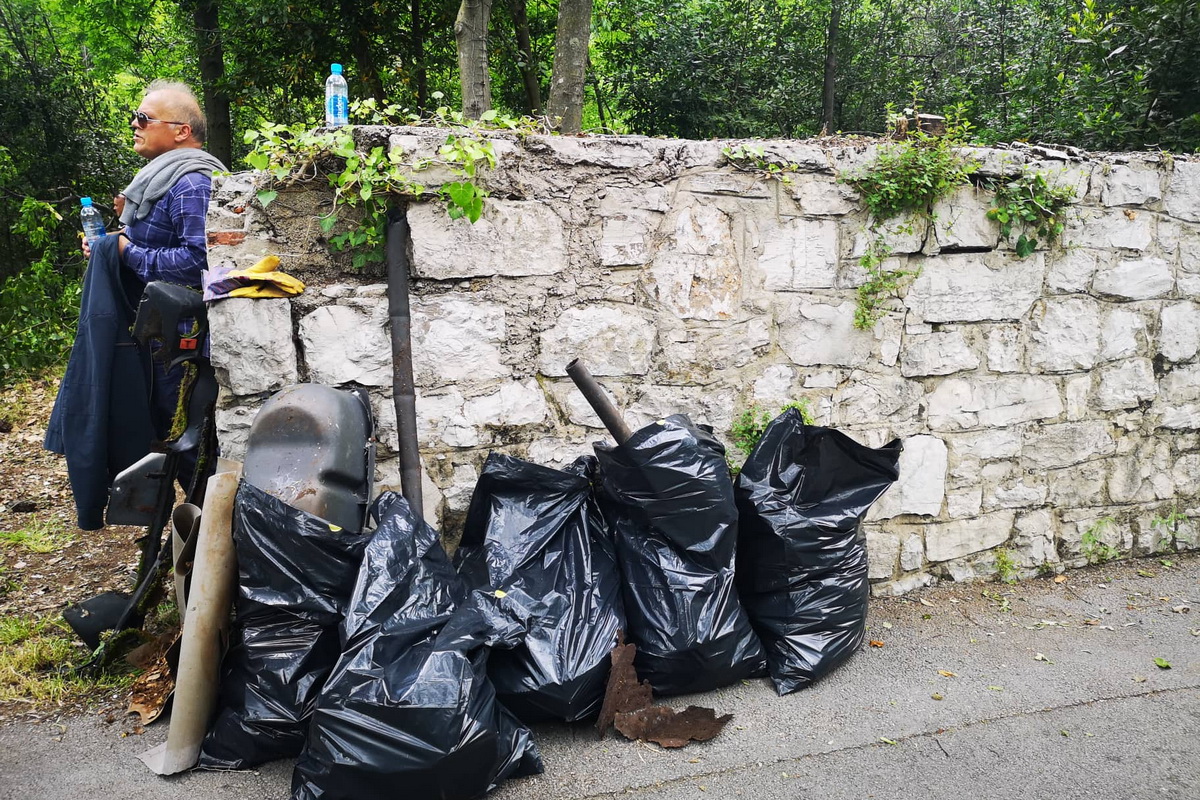 Volonterska-eko-akcija-čišćenja-budućeg-parka-na-Kantridi-4