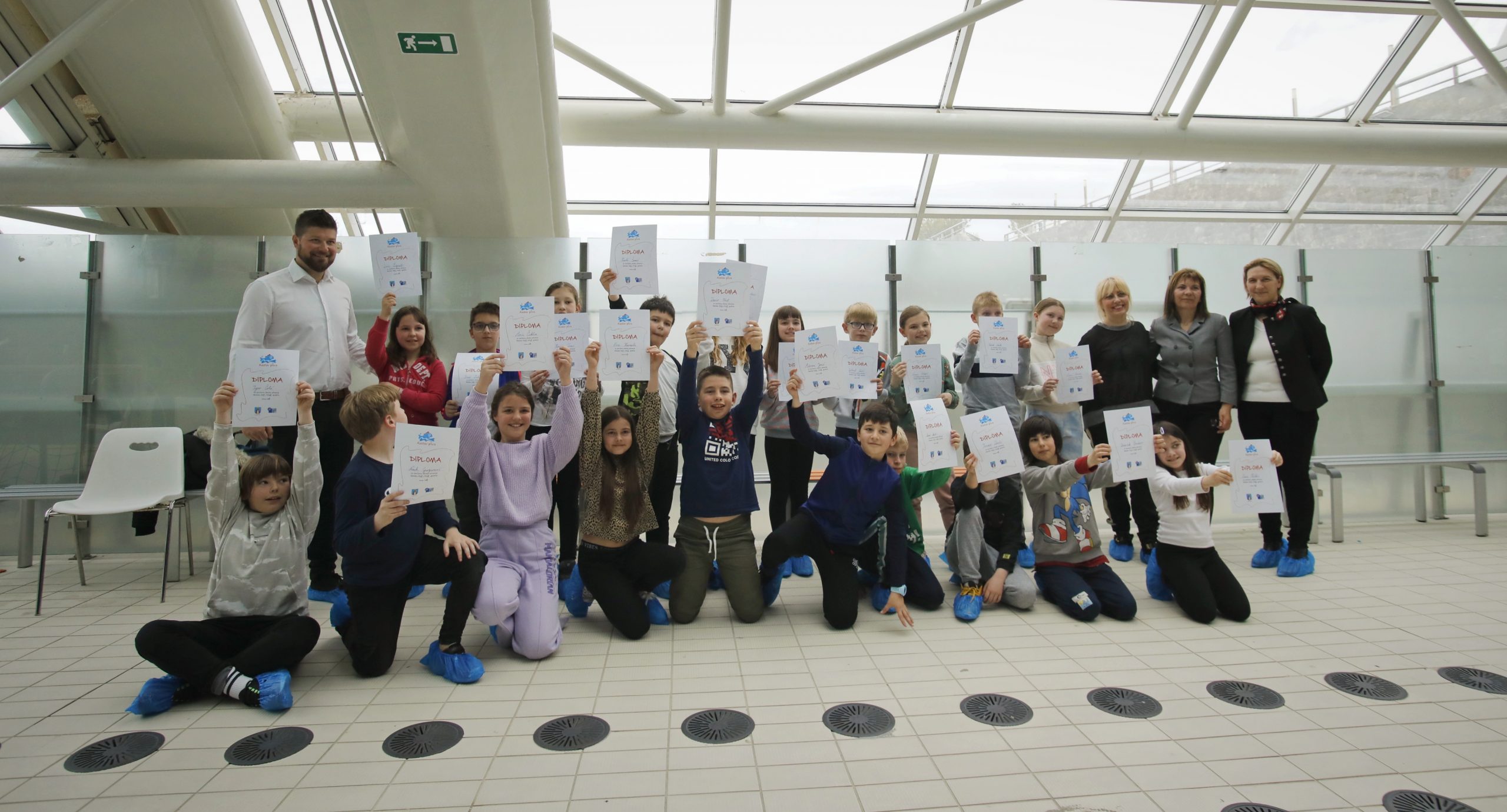 kastav pliva bazeni kantrida djeca plivanje kastav pliva bazeni kantrida djeca plivanje