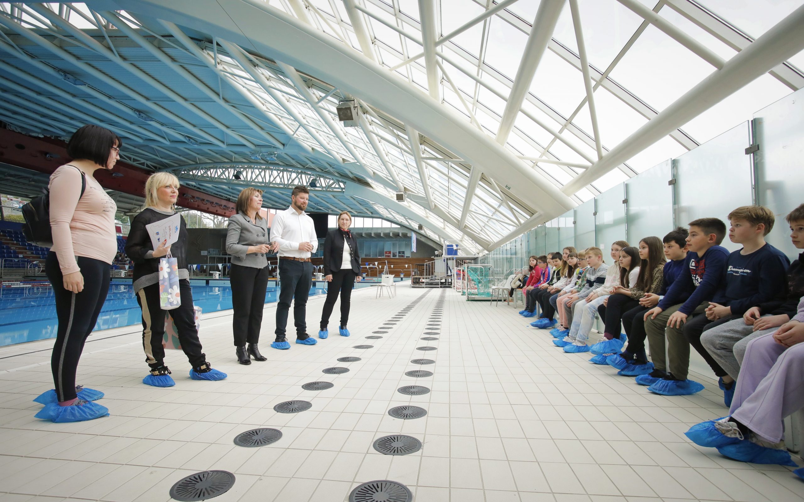 kastav pliva bazeni kantrida djeca plivanje kastav pliva bazeni kantrida djeca plivanje