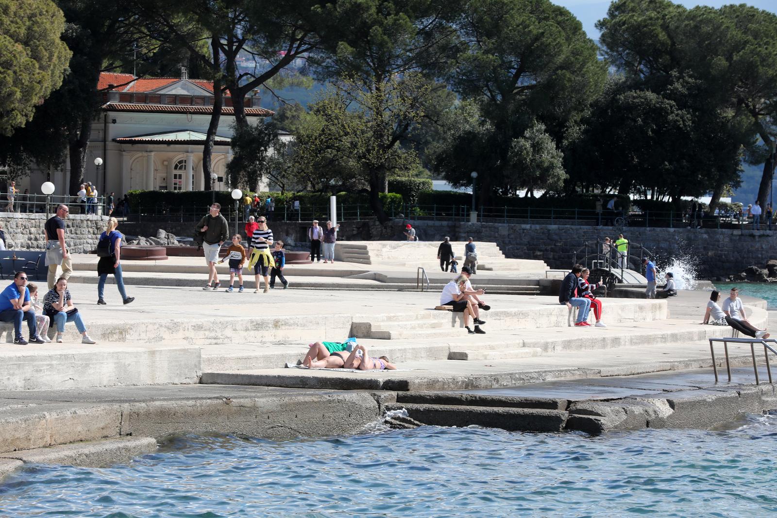 Opatija: Stigli brojni turisti za uskrsne blagdane Opatija: Stigli brojni turisti za uskrsne blagdane