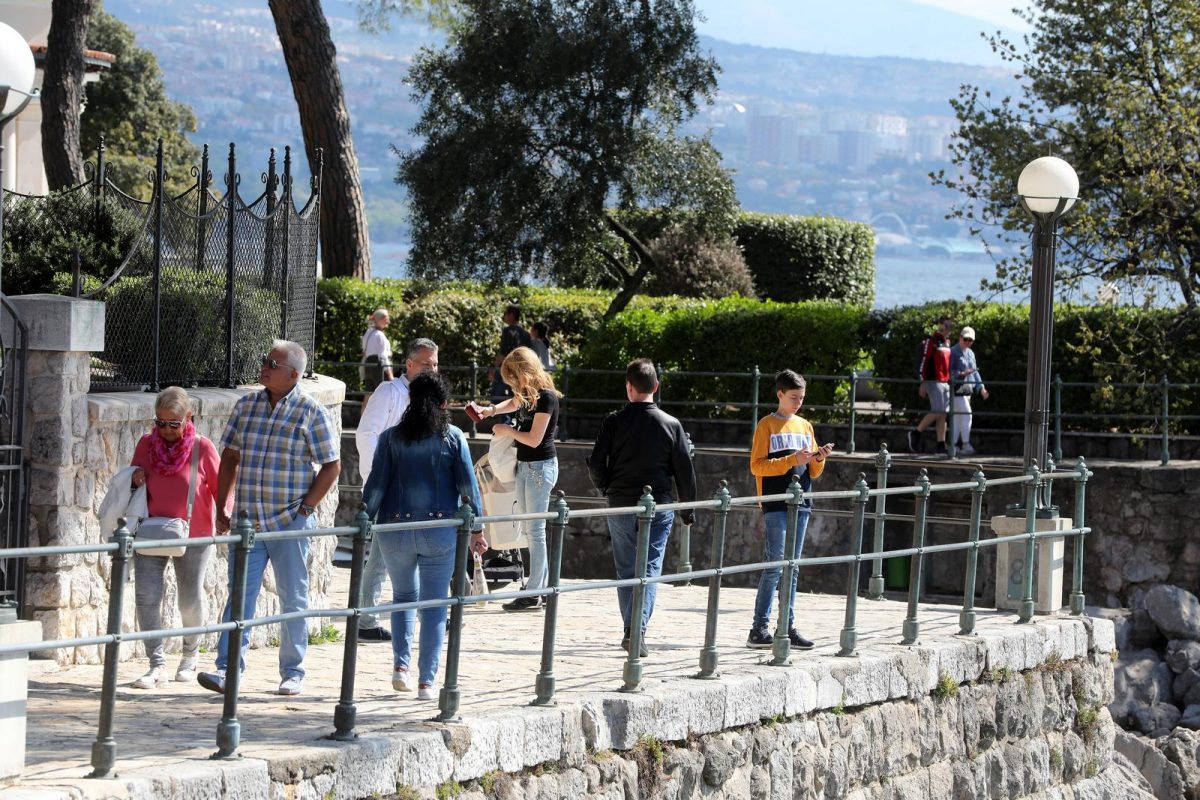 Opatija: Stigli brojni turisti za uskrsne blagdane
