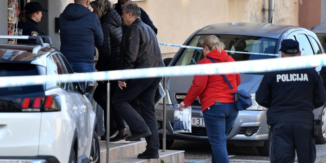 Policijski očevid u Ivancu gdje je pronađeno žensko i muško tijelo Policijski očevid u Ivancu gdje je pronađeno žensko i muško tijelo