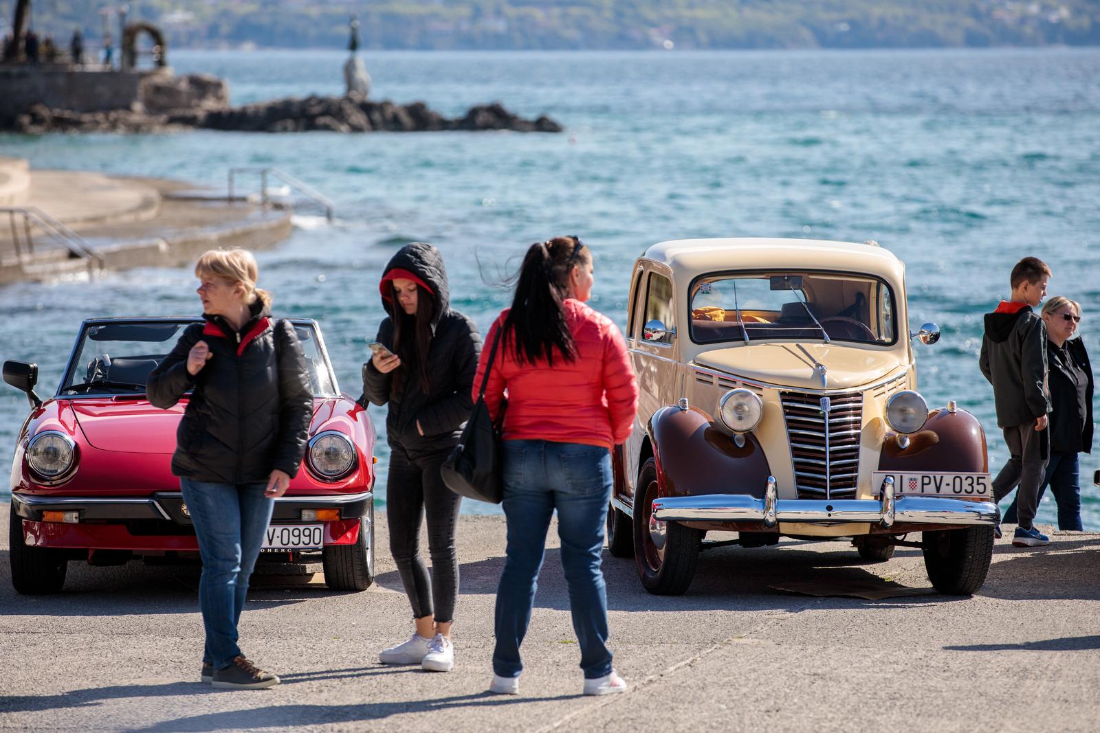 Opatija: Izložba Oldtimer automobila na Slatini Opatija: Izložba Oldtimer automobila na Slatini