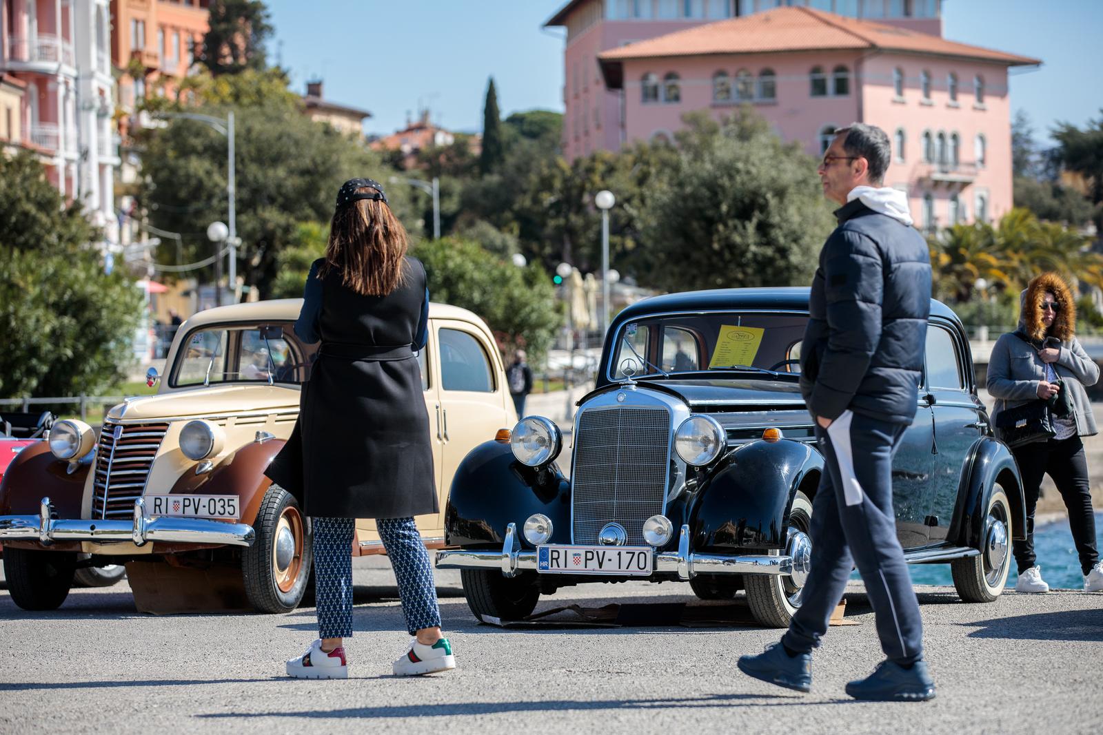 Opatija: Izložba Oldtimer automobila na Slatini Opatija: Izložba Oldtimer automobila na Slatini