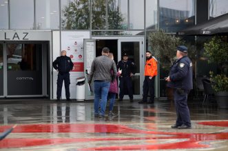 Zbog dojave o bombi evakuiran Arena centar