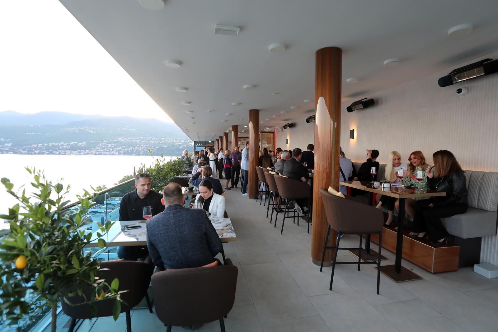 Otvorenje Nebo Lounge Bara u Hilton Rijeka Costabella Beach Resort & Spa hotelu Otvorenje Nebo Lounge Bara u Hilton Rijeka Costabella Beach Resort & Spa hotelu
