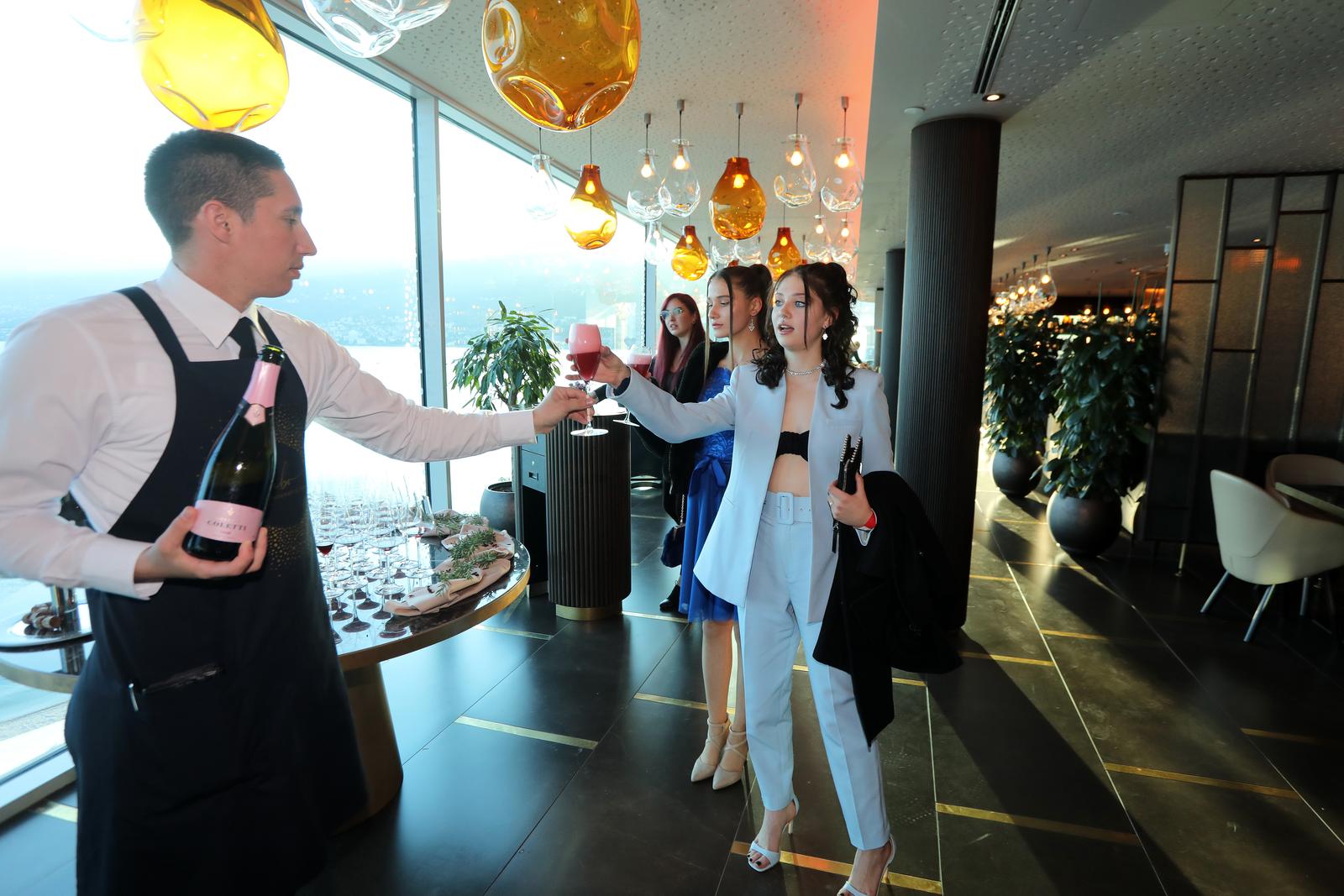 Otvorenje Nebo Lounge Bara u Hilton Rijeka Costabella Beach Resort & Spa hotelu Otvorenje Nebo Lounge Bara u Hilton Rijeka Costabella Beach Resort & Spa hotelu