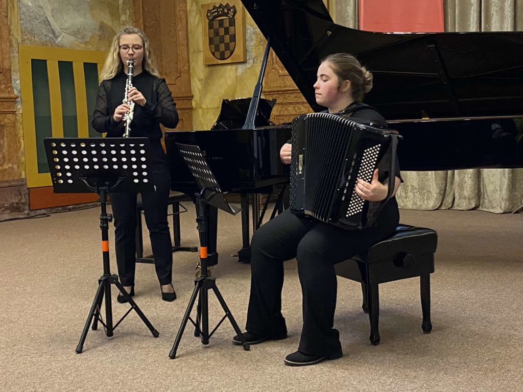 monografija glazbena skola ivan matetic ronjgov (5) monografija glazbena skola ivan matetic ronjgov (5)