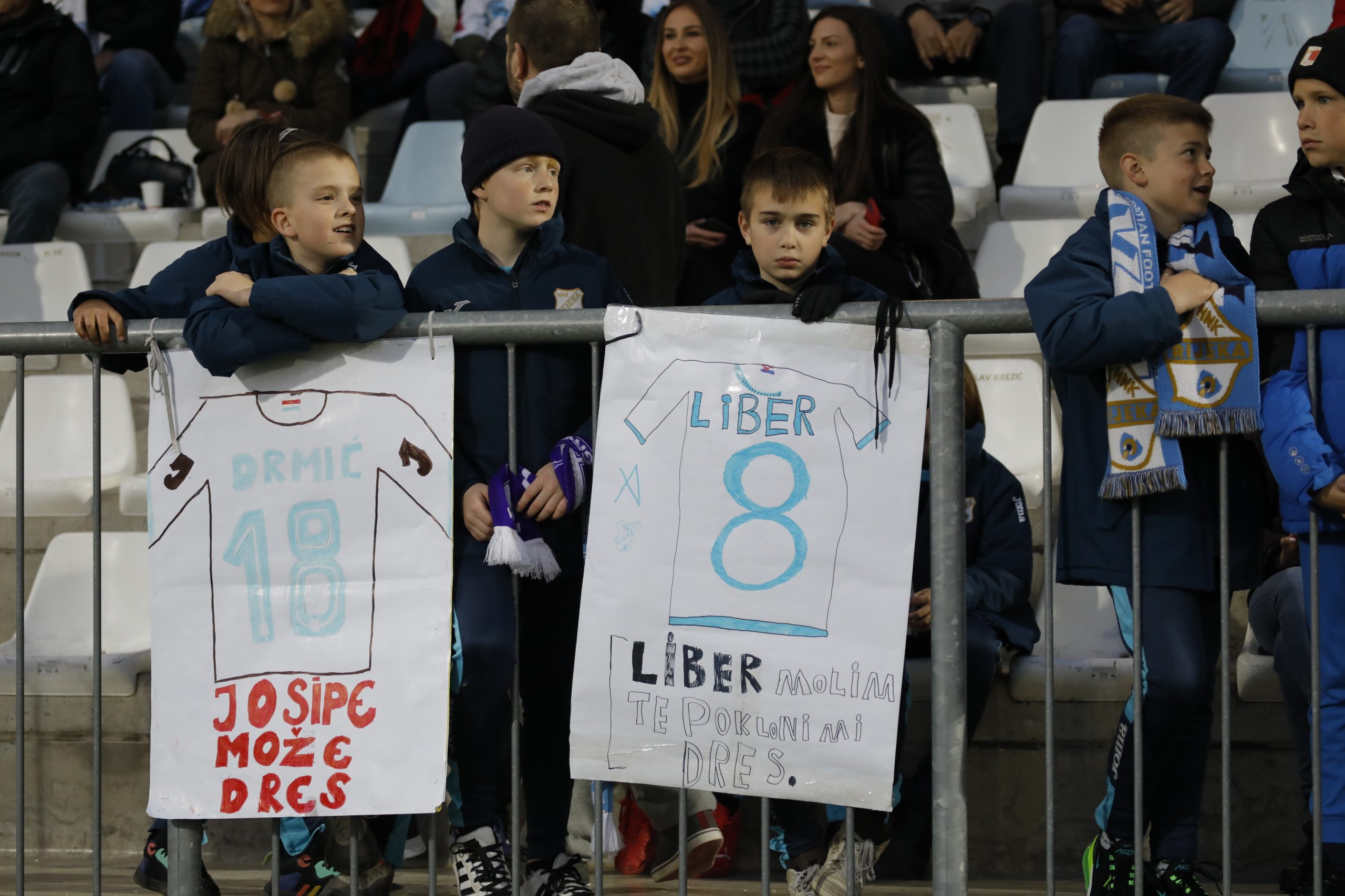 rijeka dinamo navijači 100422 1h rijeka dinamo navijači 100422 1h