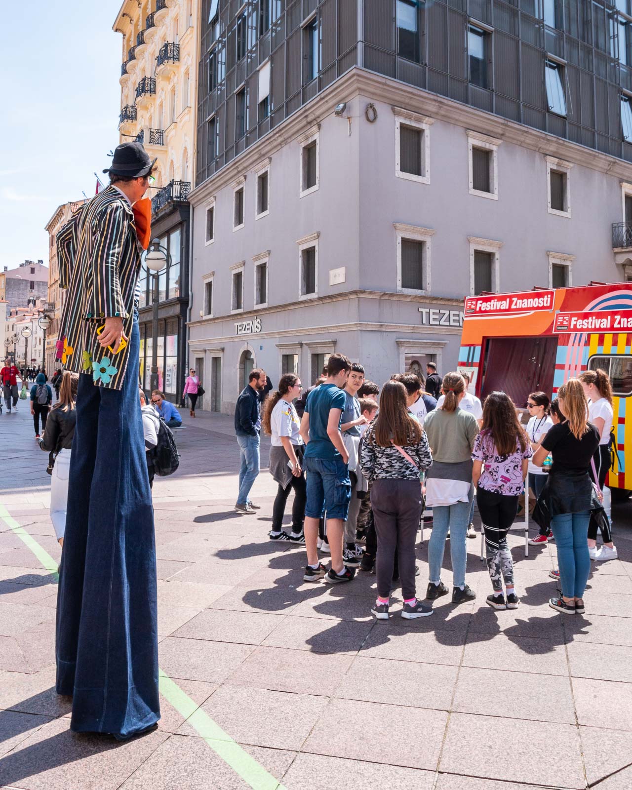 Korzo Rijeka ulični zabavljač-9 Korzo Rijeka ulični zabavljač-9