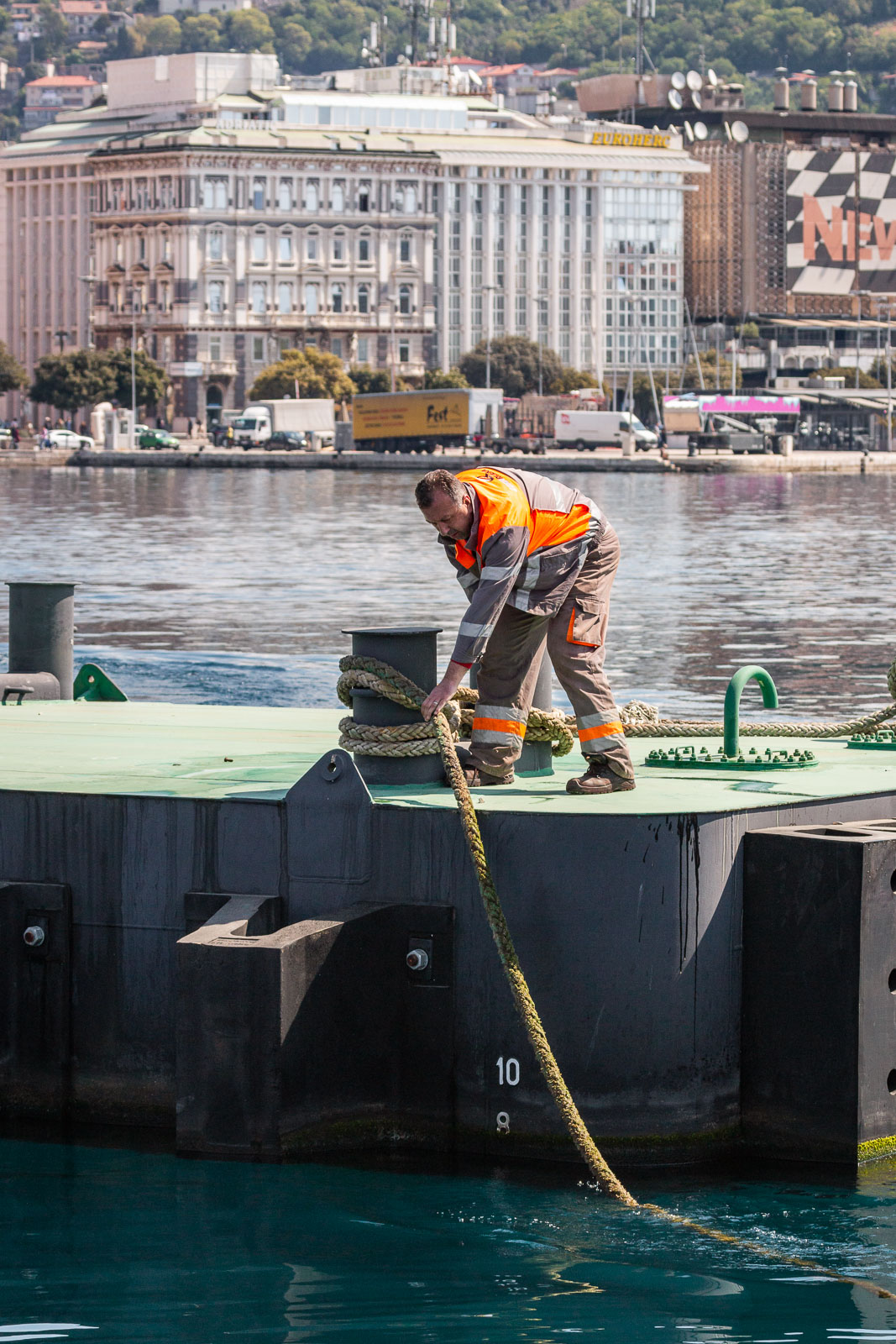 Molo longo radnik-18 Molo longo radnik-18