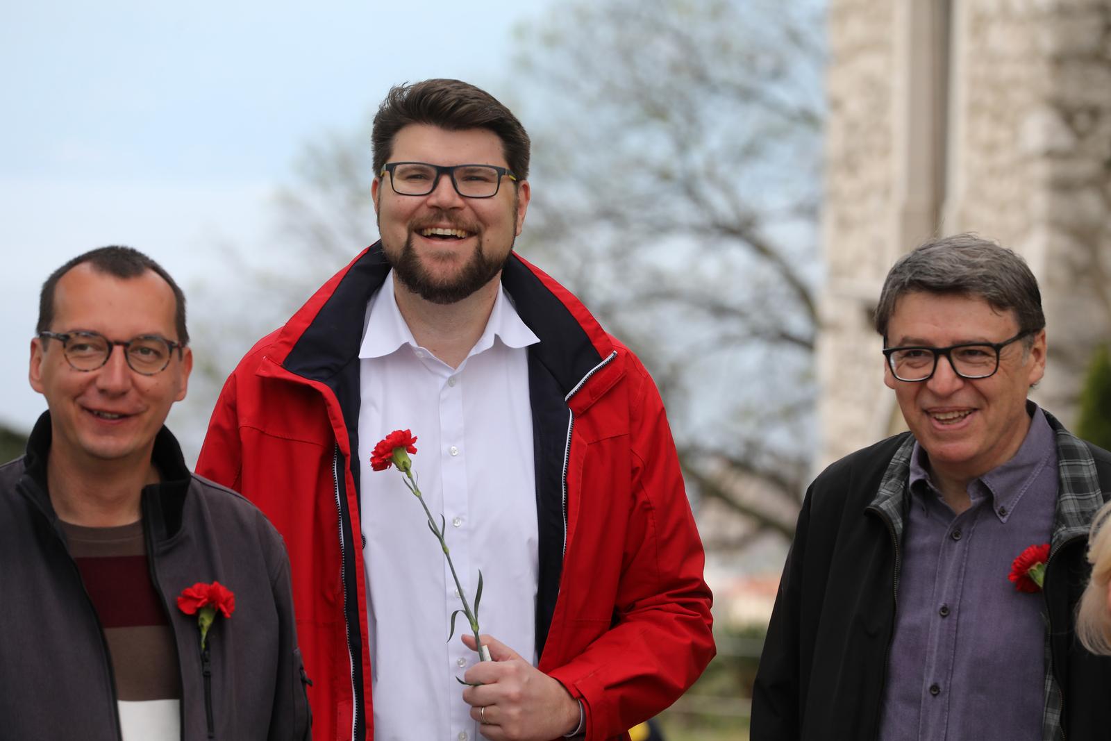 Tradicionalna proslava Praznika rada u organizaciji županijskog SDP-a ove godine održana je u Trsatu Tradicionalna proslava Praznika rada u organizaciji županijskog SDP-a ove godine održana je u Trsatu
