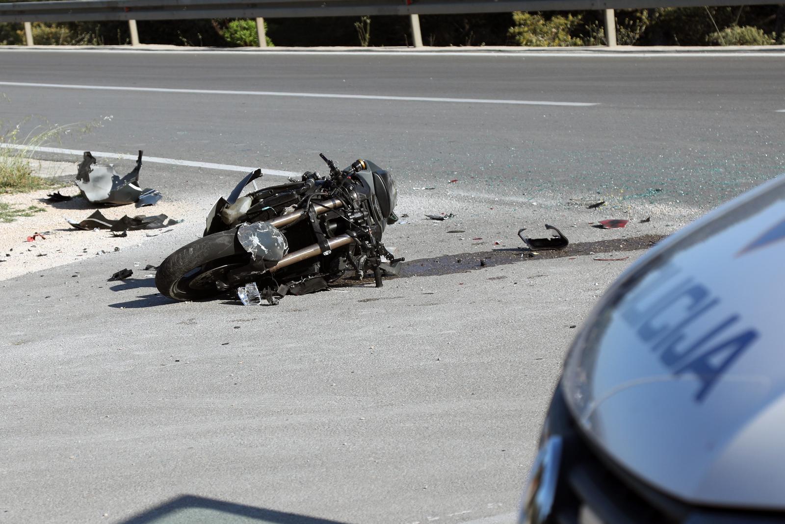 U prometnoj nereći kod Brodarice teško stradao motociklist U prometnoj nereći kod Brodarice teško stradao motociklist