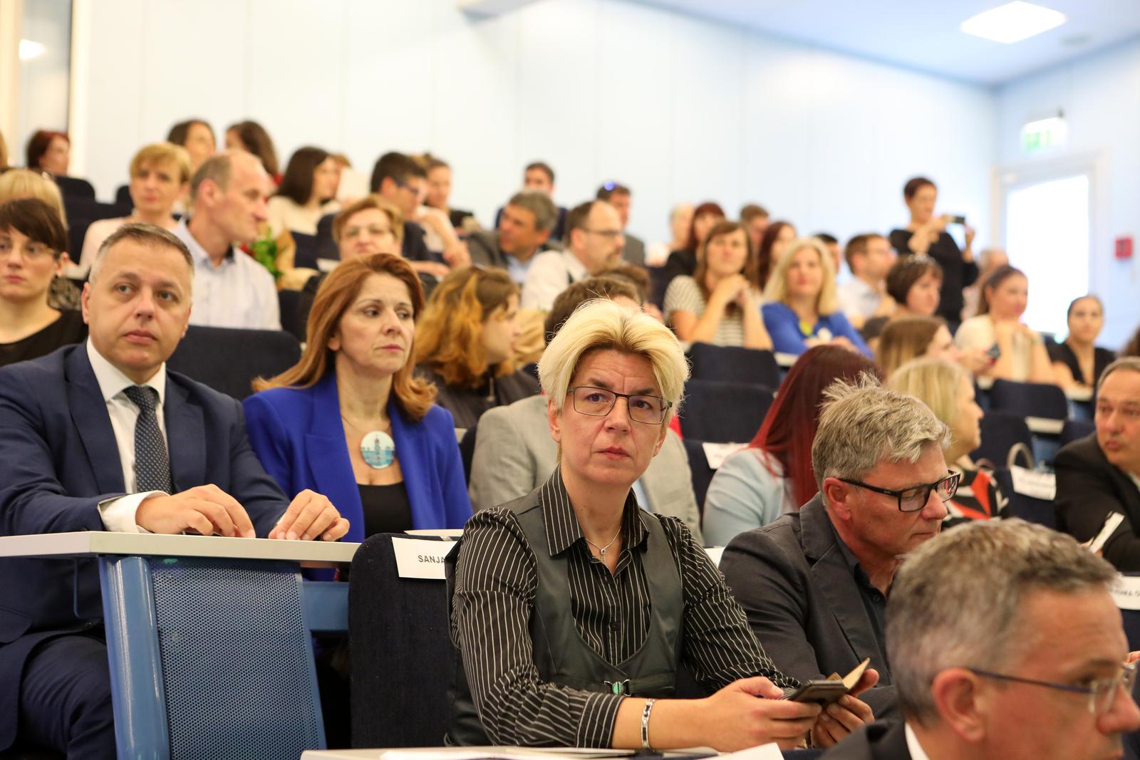 Sveučilište u Rijeci obilježilo je svoj dan svečanom sjednicom senata 49. Dies Academicus