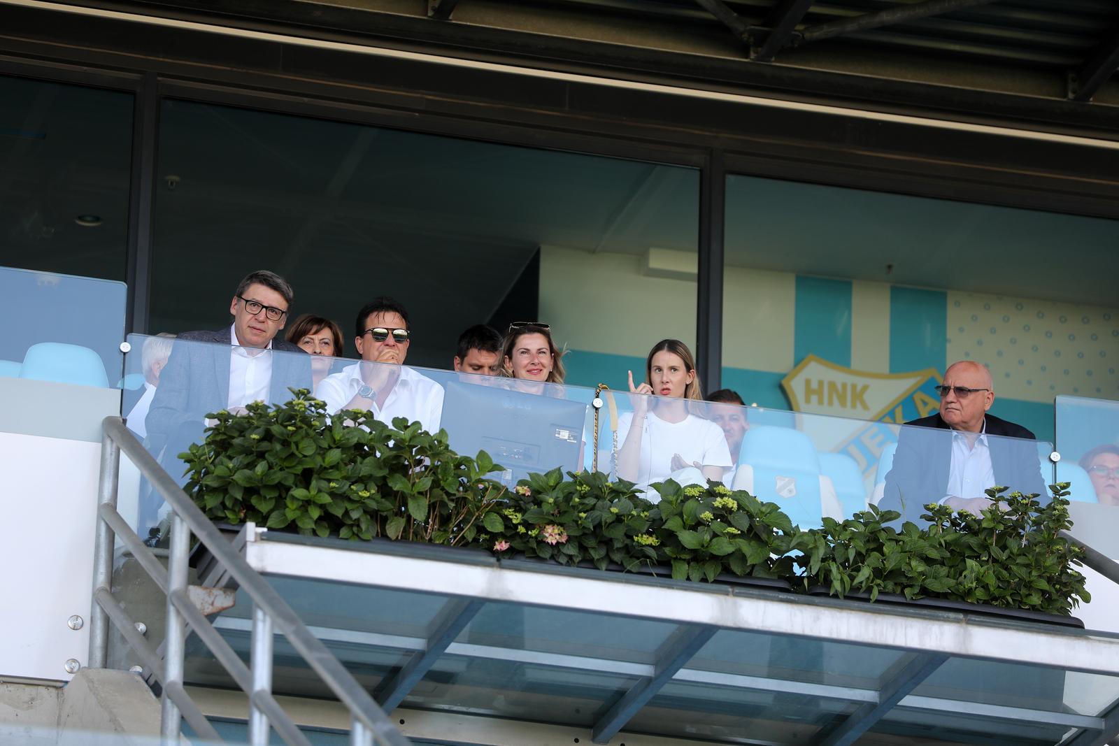 Humanitarna utakmica između Rijeke i reprezentacije Ukrajine Humanitarna utakmica između Rijeke i reprezentacije Ukrajine