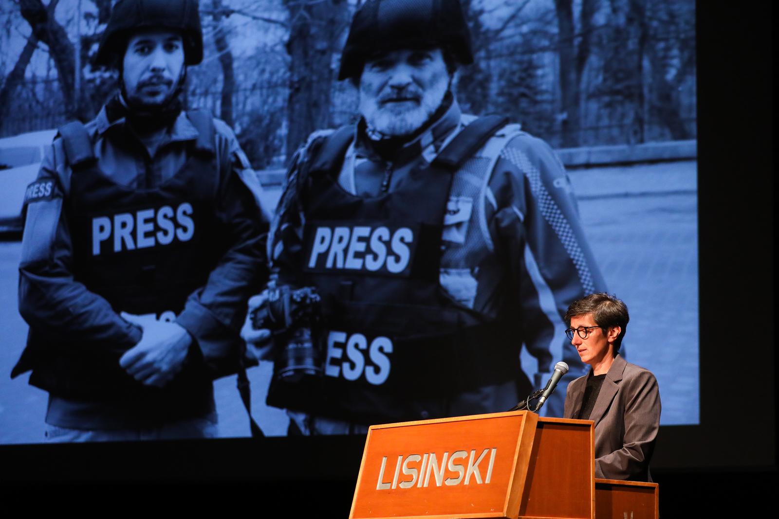 Zagreb: U Lisinskom je održana komemoracija za fotoreportera Srđana Vrančića Vrane Zagreb: U Lisinskom je održana komemoracija za fotoreportera Srđana Vrančića Vrane