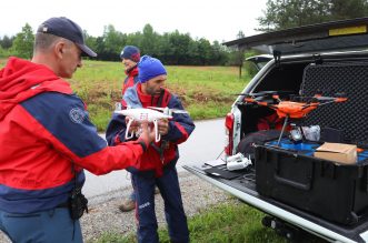 Rakovica: HGSS dronom pronašao nestalu cessnu