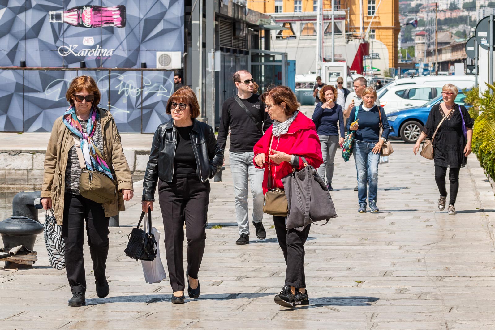 Riva gat Karoline šetači penzioneri-16 Riva gat Karoline šetači penzioneri-16