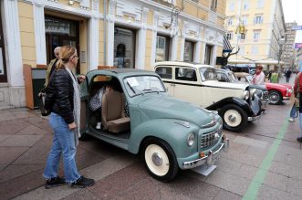 26. međunarodni susret Oldtimer Auto Rally Rijeka 2022. startao je ne Korzu