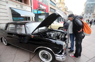 26. međunarodni susret Oldtimer Auto Rally Rijeka 2022. startao je ne Korzu