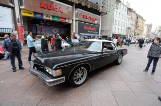 26. međunarodni susret Oldtimer Auto Rally Rijeka 2022. startao je ne Korzu