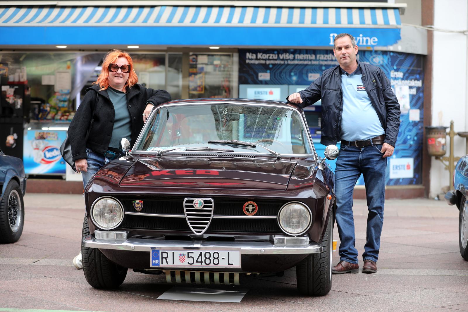 26. međunarodni susret Oldtimer Auto Rally Rijeka 2022. startao je ne Korzu