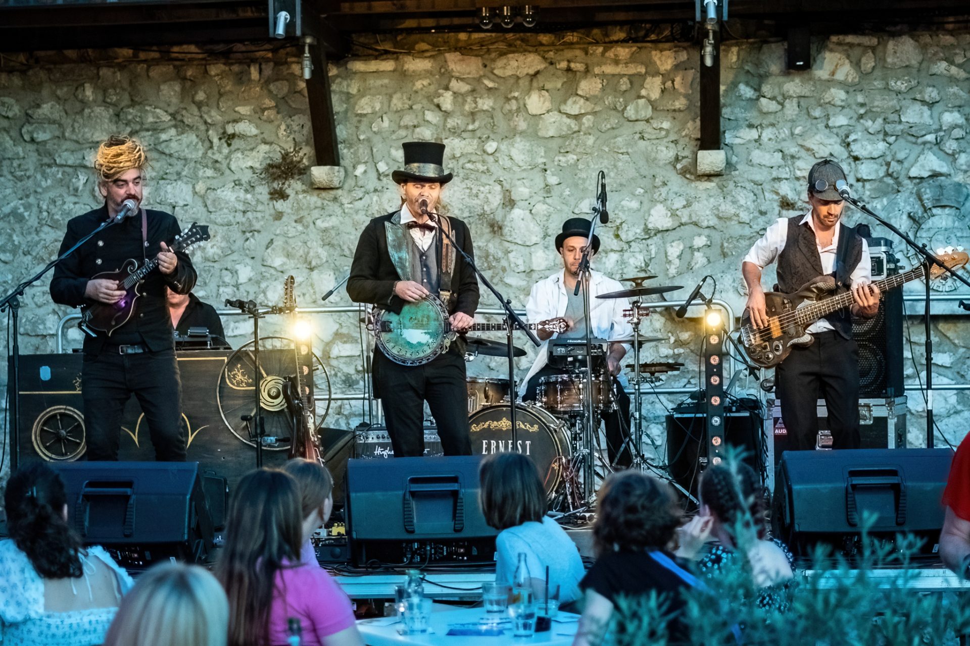 2022_06_29-21_09_11-00040_ILCE-7M3-severe-noise 2022_06_29-21_09_11-00040_ILCE-7M3-severe-noise