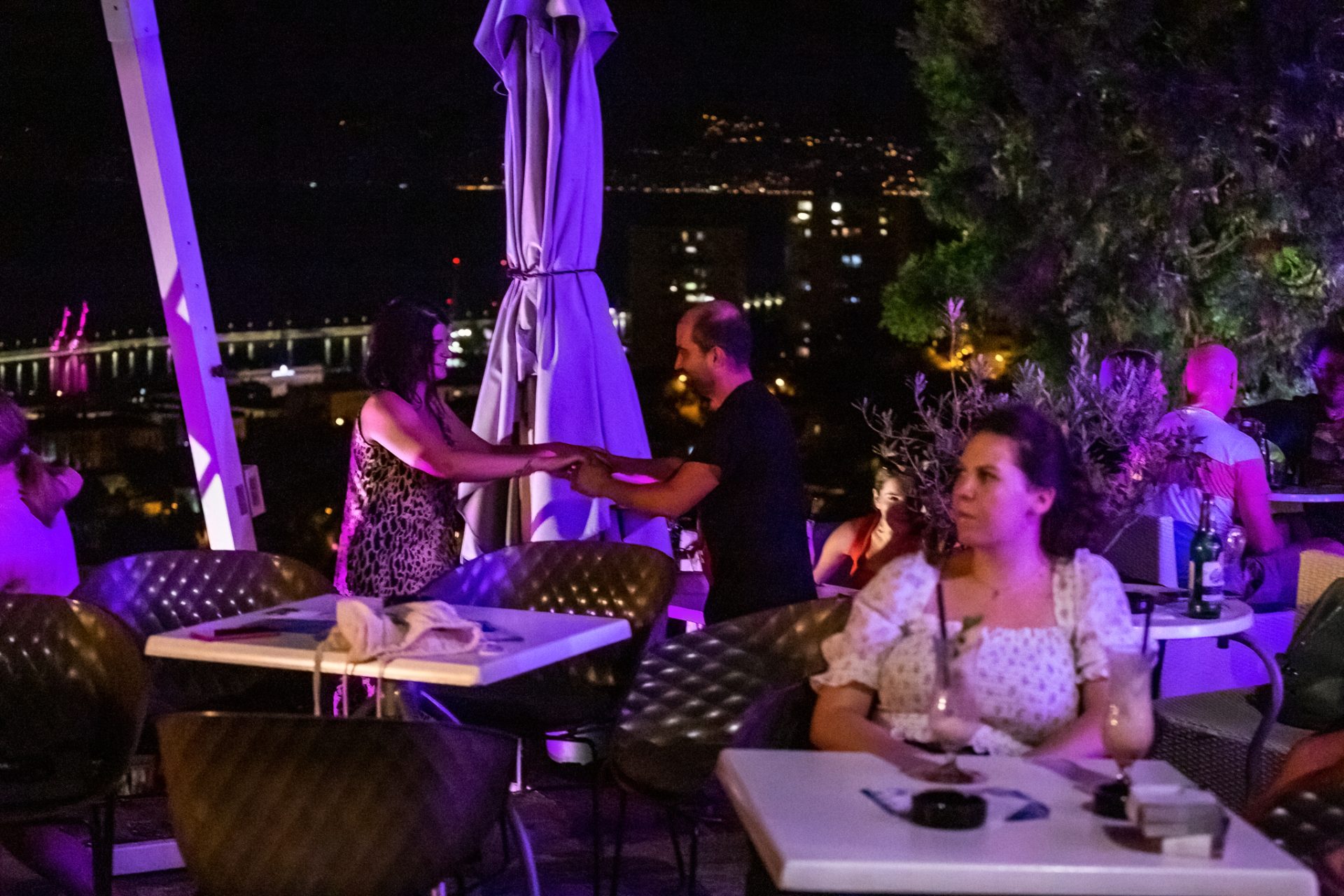 2022_06_29-22_35_44-2515_Canon EOS 6D-severe-noise 2022_06_29-22_35_44-2515_Canon EOS 6D-severe-noise