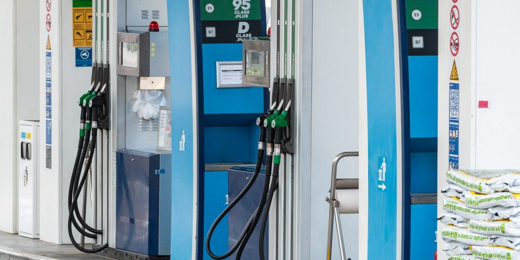 Benzinska pumpa benzin gorivo-1