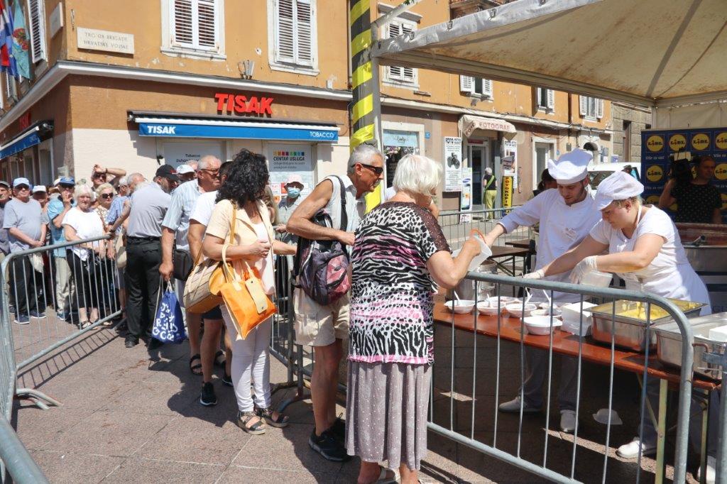 Gastrofešta-povodom-Dana-grada-Rijeke-i-dana-sv.-Vida-12 Gastrofešta-povodom-Dana-grada-Rijeke-i-dana-sv.-Vida-12