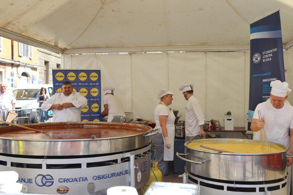 Gastrofešta-povodom-Dana-grada-Rijeke-i-dana-sv.-Vida-17 Gastrofešta-povodom-Dana-grada-Rijeke-i-dana-sv.-Vida-17