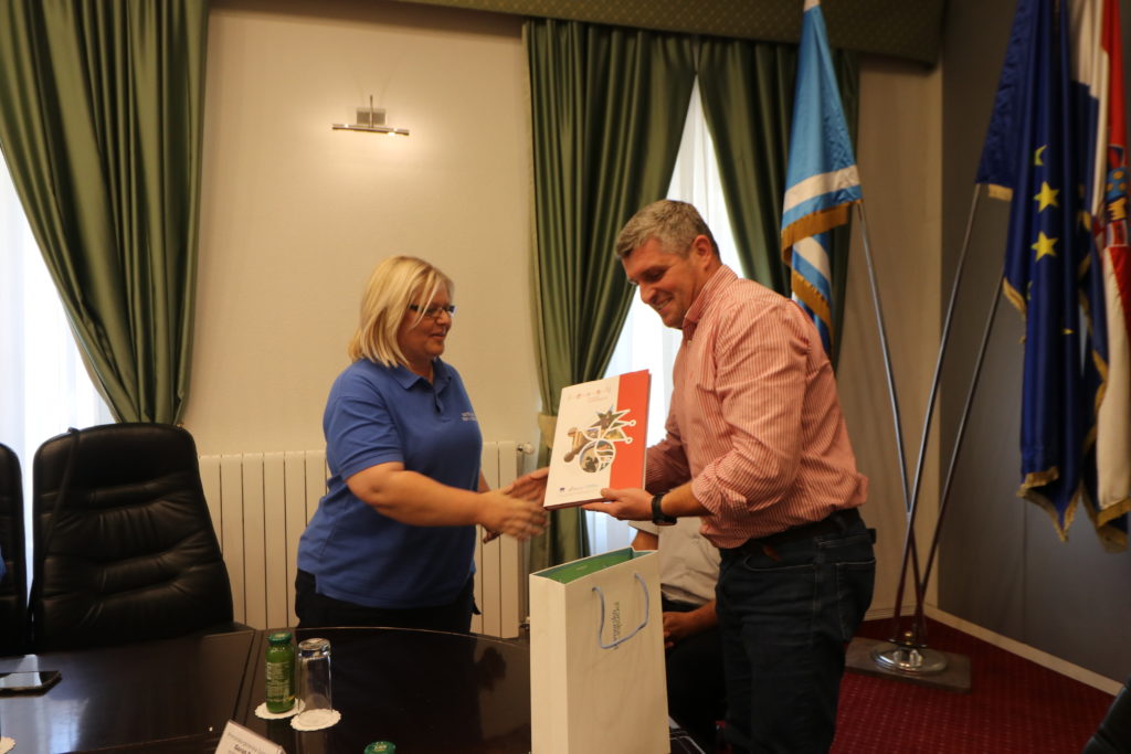 IMG_0804-1024×683 IMG_0804-1024×683