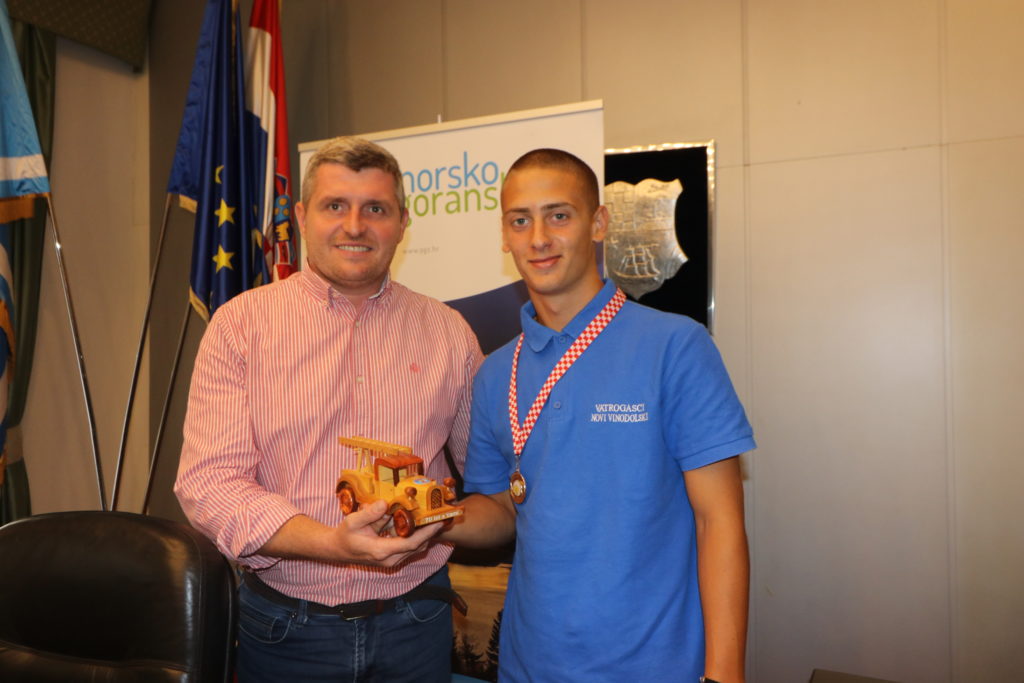 IMG_0806-1024×683 IMG_0806-1024×683