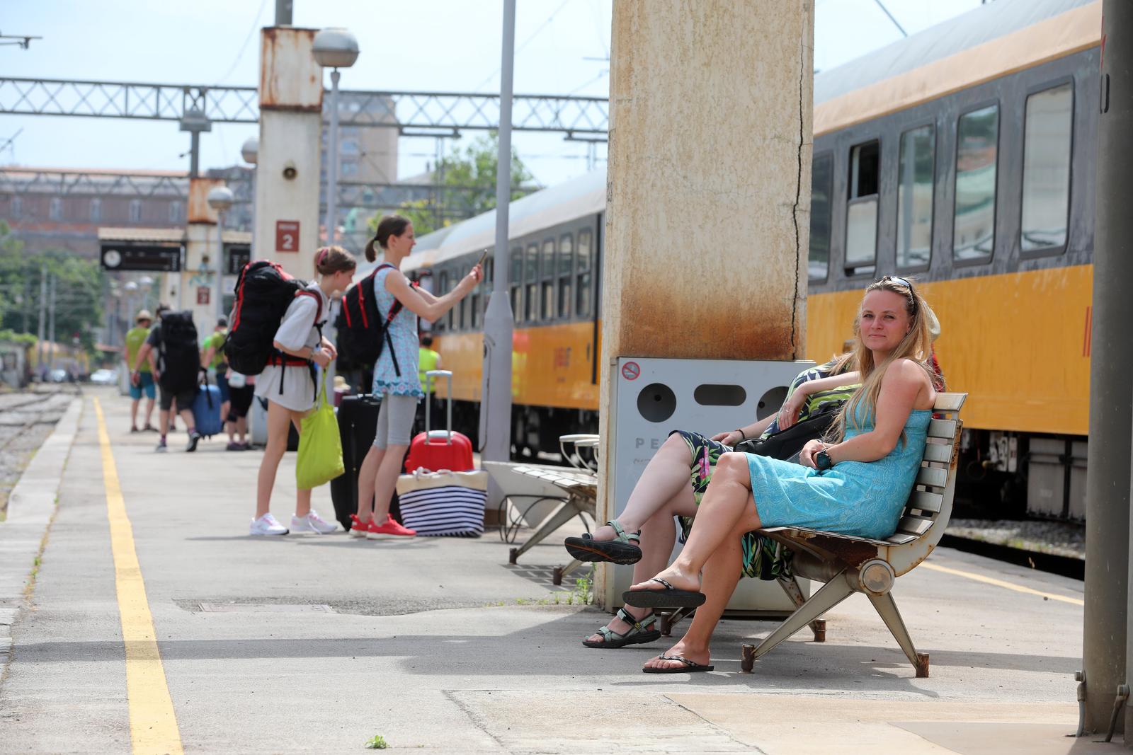 Regiojetov vlak sa turistima iz Češke stigao na riječki kolodvor
