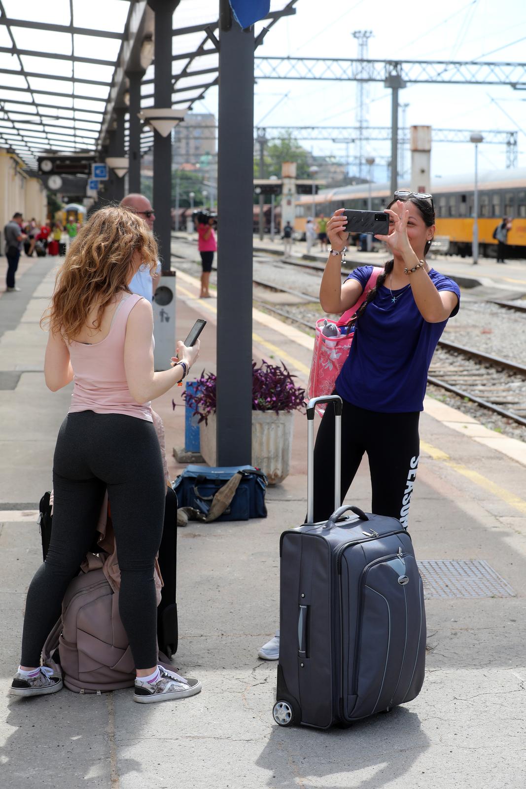 Regiojetov vlak sa turistima iz Češke stigao na riječki kolodvor