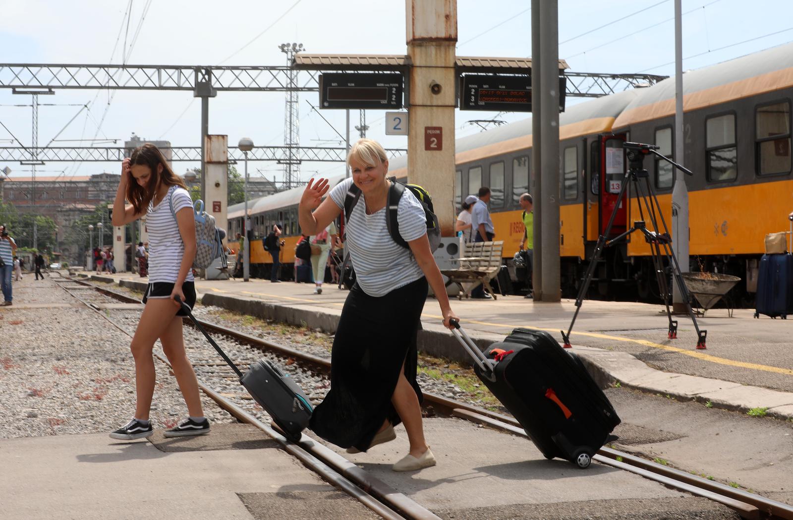 Regiojetov vlak sa turistima iz Češke stigao na riječki kolodvor