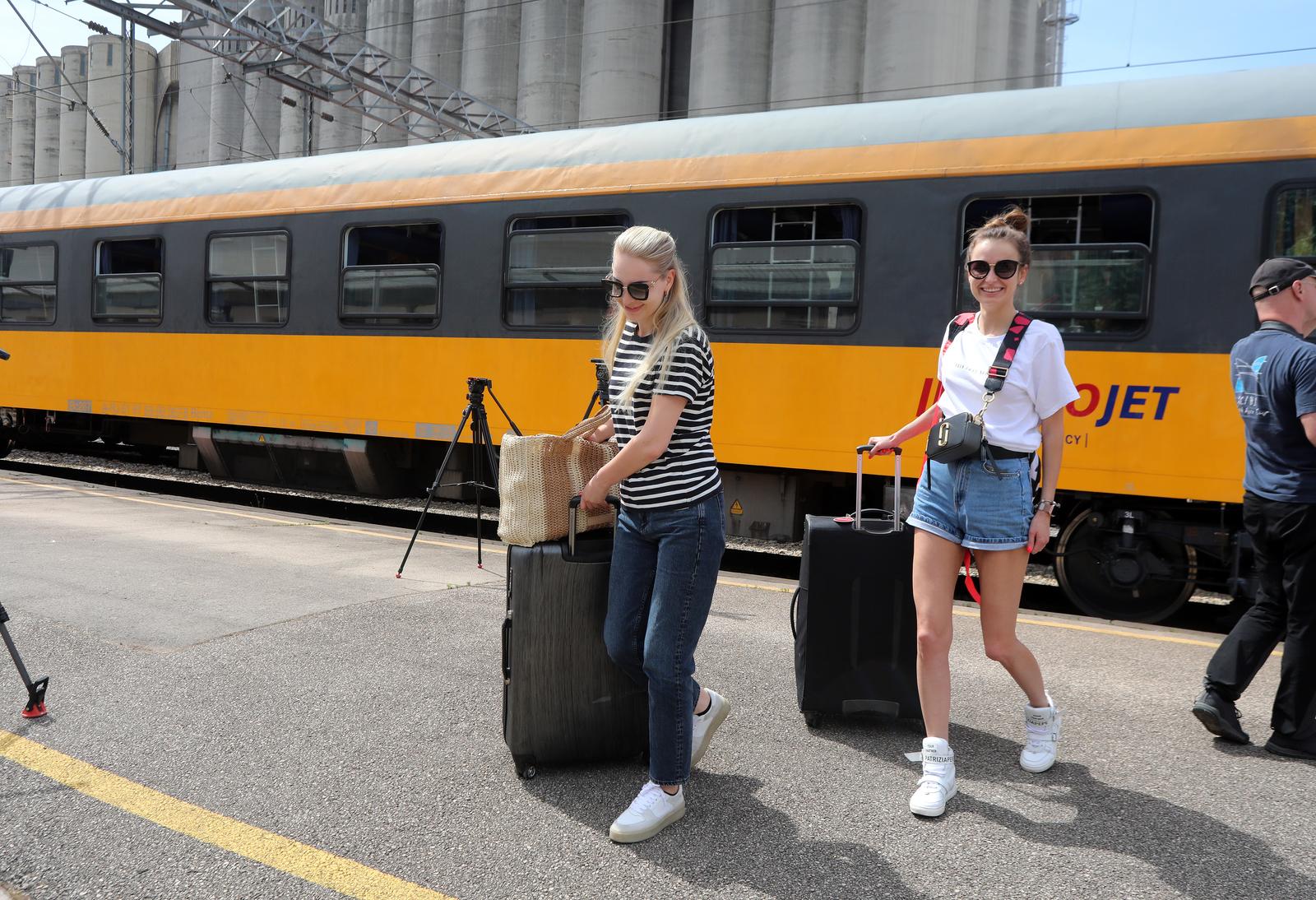 Regiojetov vlak sa turistima iz Češke stigao na riječki kolodvor