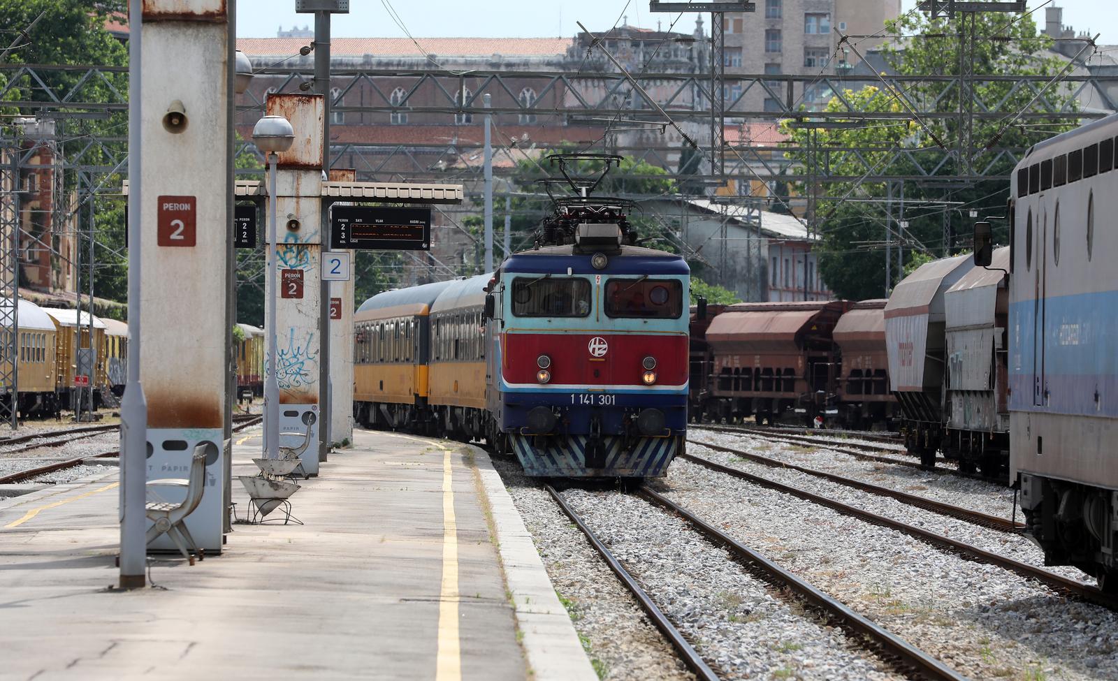 Regiojetov vlak sa turistima iz Češke stigao na riječki kolodvor