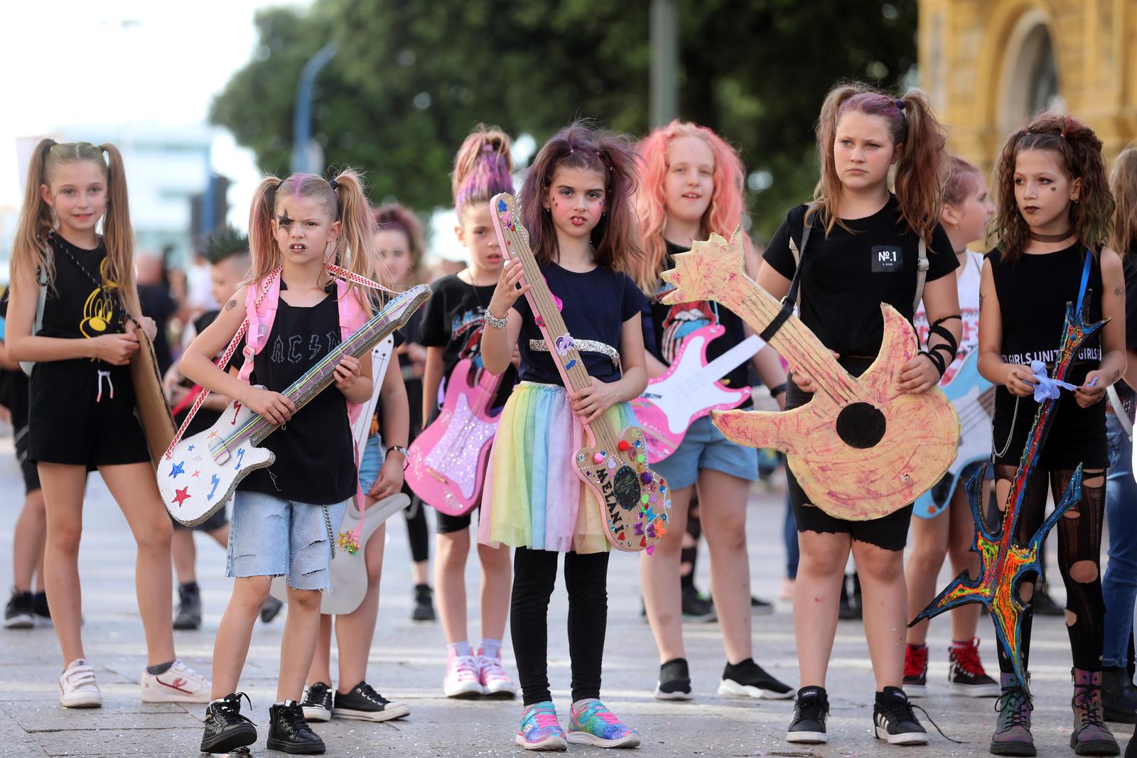 Dječja karnevalska povorka u Rijeci Dječja karnevalska povorka u Rijeci