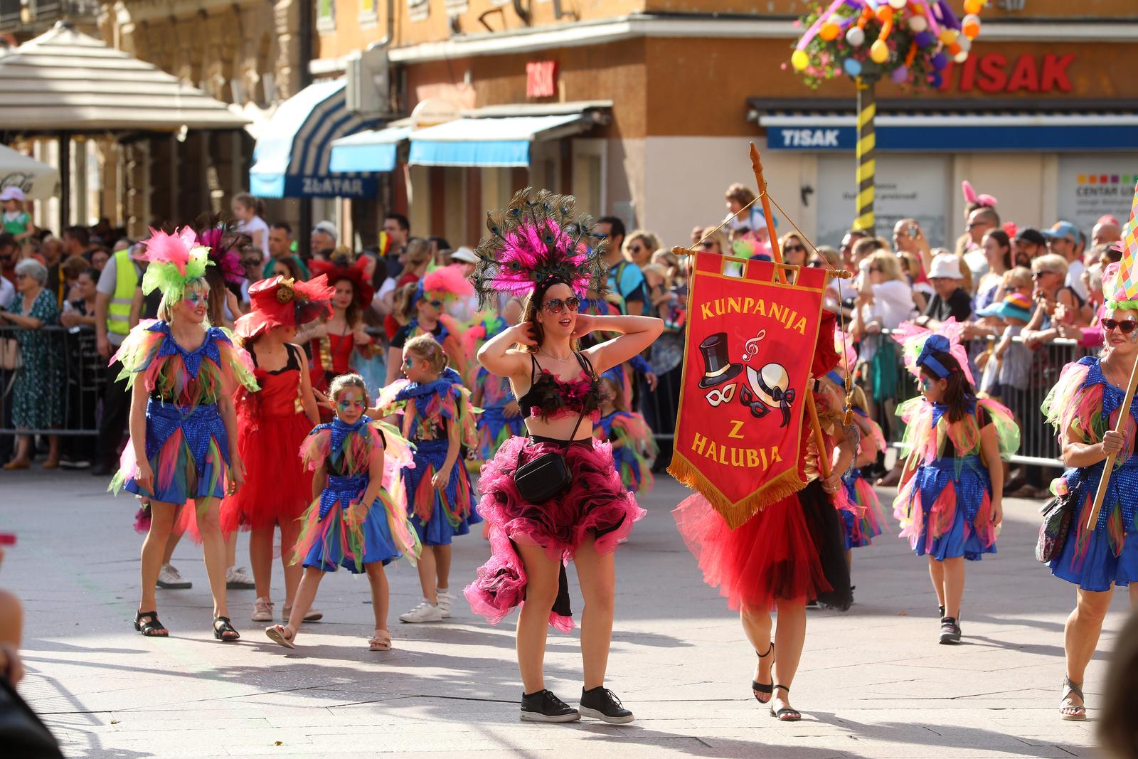 Dječja karnevalska povorka u Rijeci Dječja karnevalska povorka u Rijeci