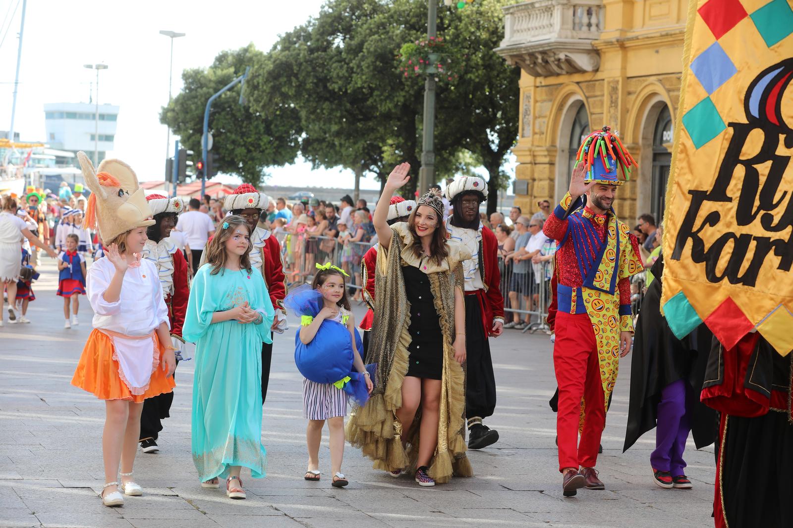 Dječja karnevalska povorka u Rijeci Dječja karnevalska povorka u Rijeci