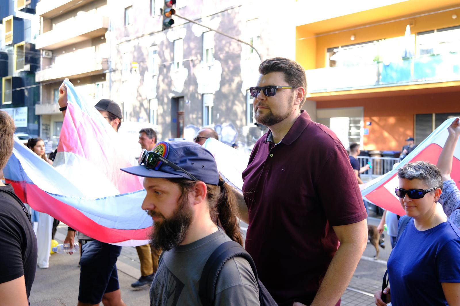 Zagreb: Poznati na 21. Povorci ponosa pod sloganom “Dajte nam naša četiri zida!”