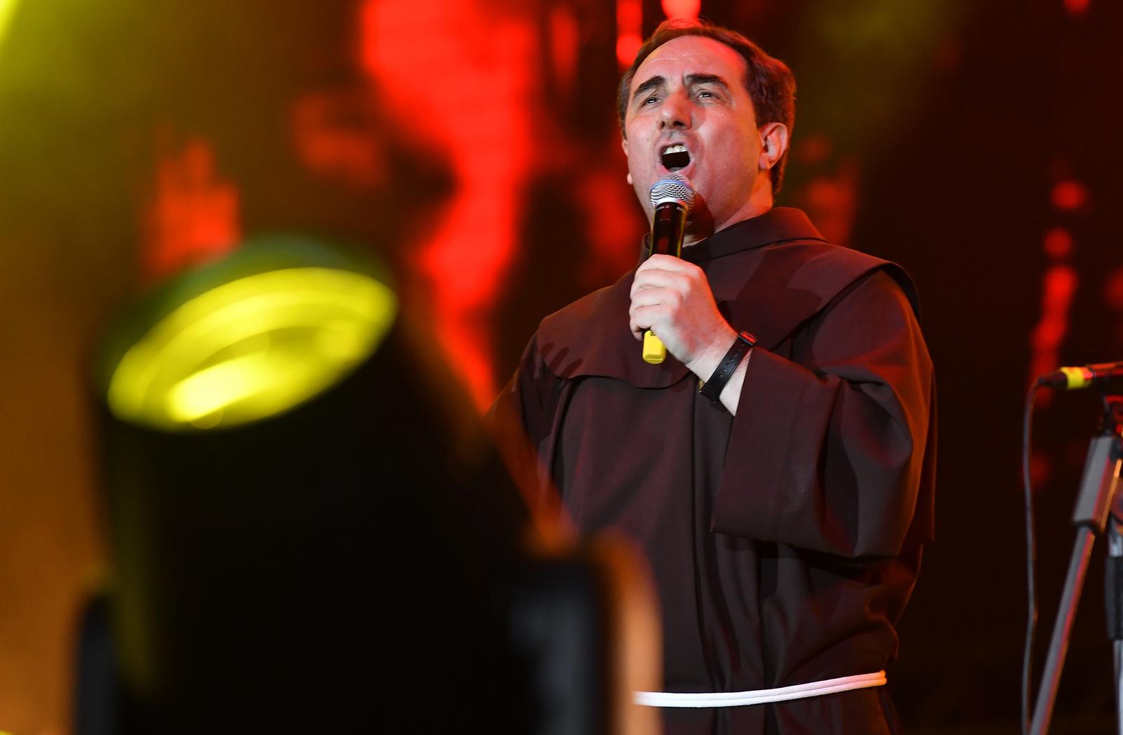 Zagreb: Duhovni koncert “Progledaj srcem” na stadionu Maksimir Zagreb: Duhovni koncert “Progledaj srcem” na stadionu Maksimir