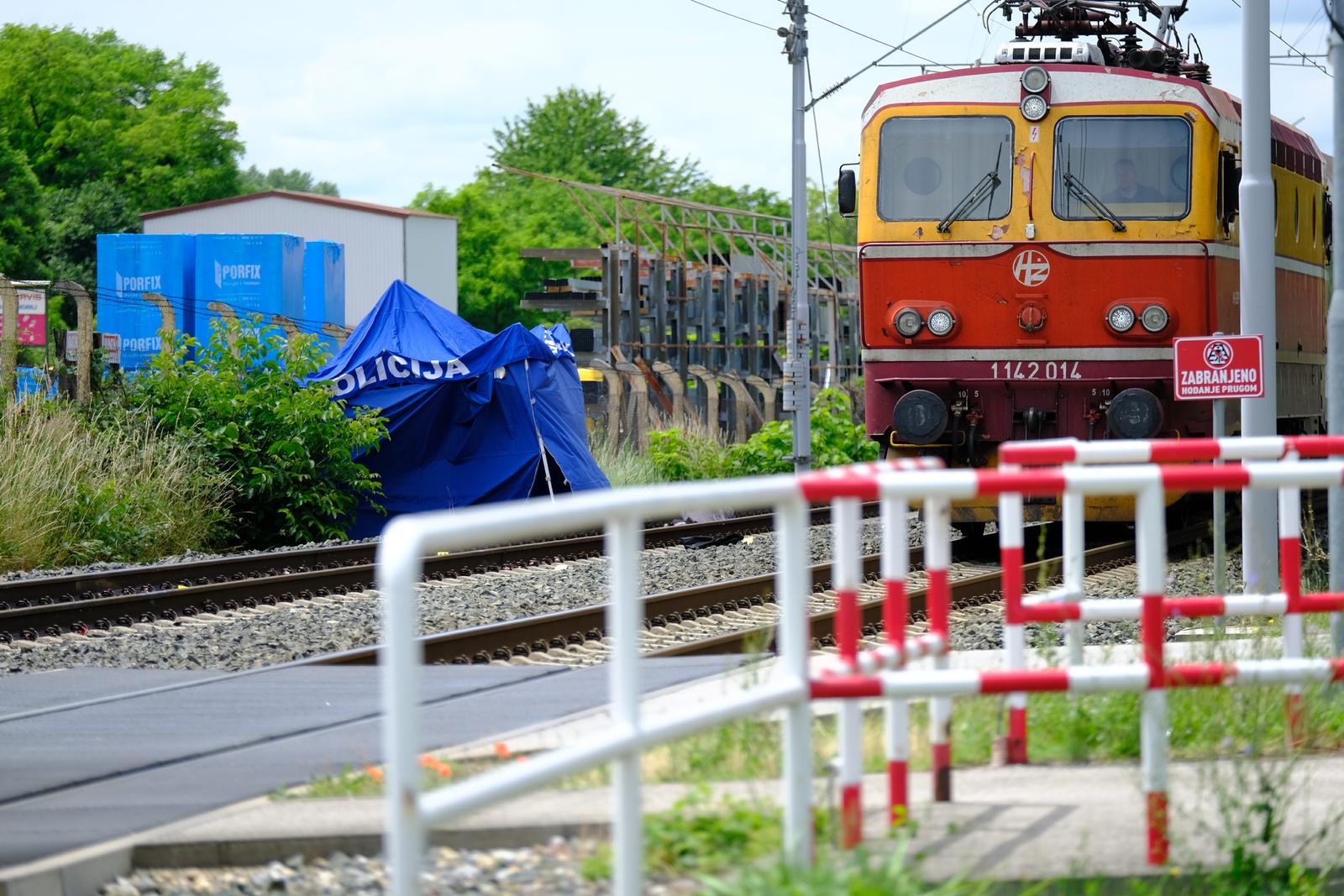 Zagreb: Jedna osoba poginula u naletu vlaka u Trnavi