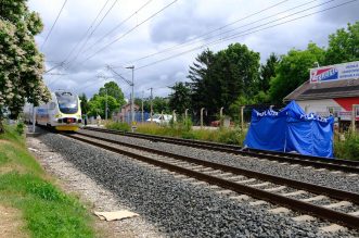 Zagreb: Jedna osoba poginula u naletu vlaka u Trnavi