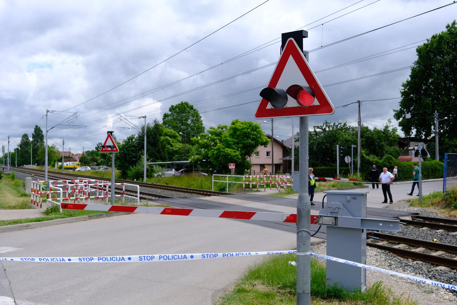 Zagreb: Jedna osoba poginula u naletu vlaka u Trnavi
