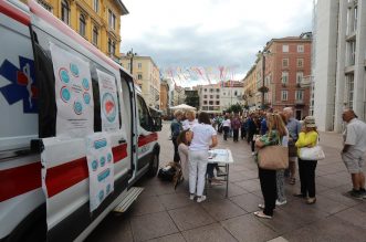 Rijeka: Povodom Svjetskog dana svjesnosti o nealkoholnoj masnoj bolesti jetre besplatno testiranje građana na Trgu 111. brigade HV